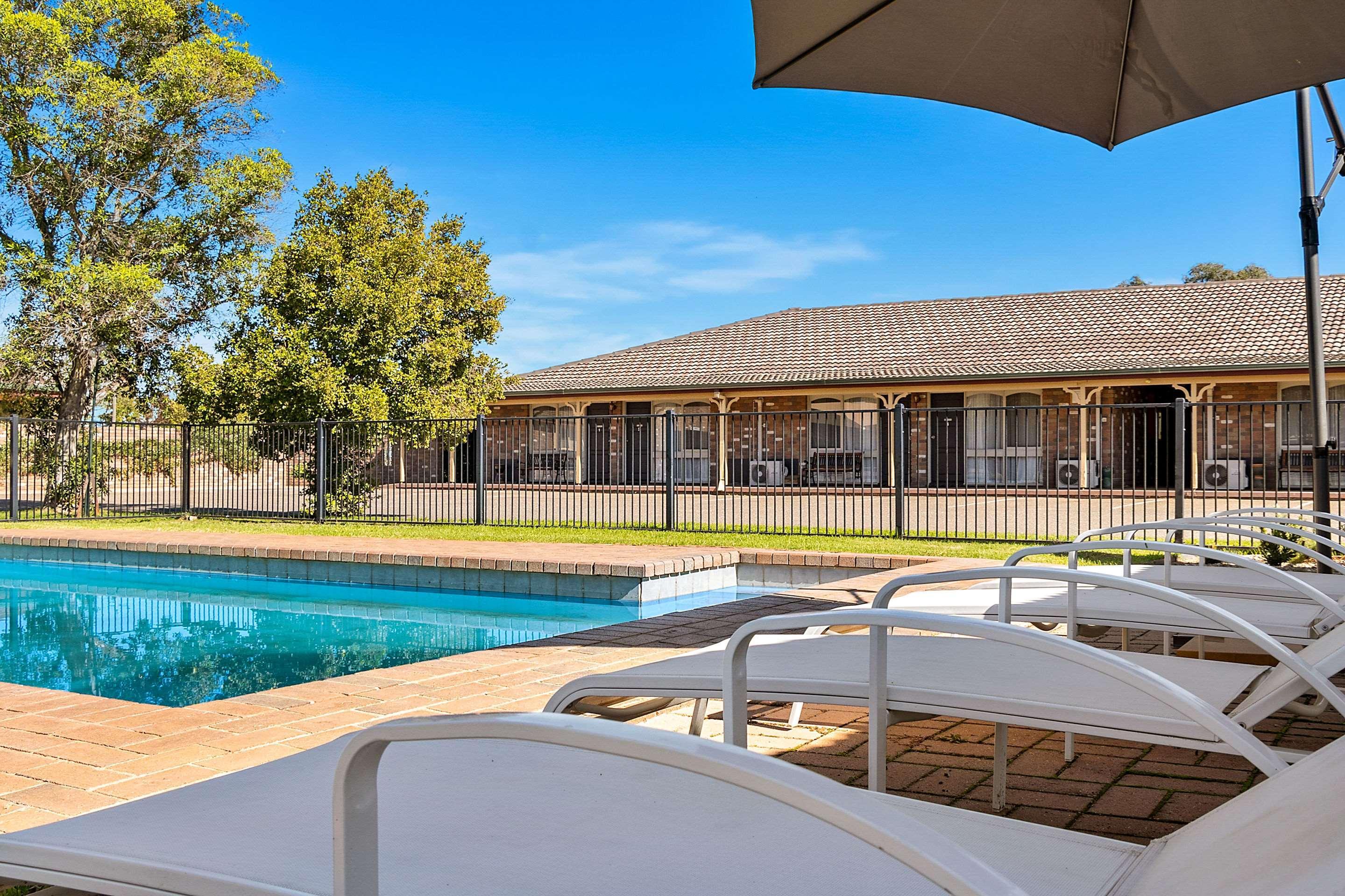 Quality Inn Carriage House Wagga Wagga Exterior foto
